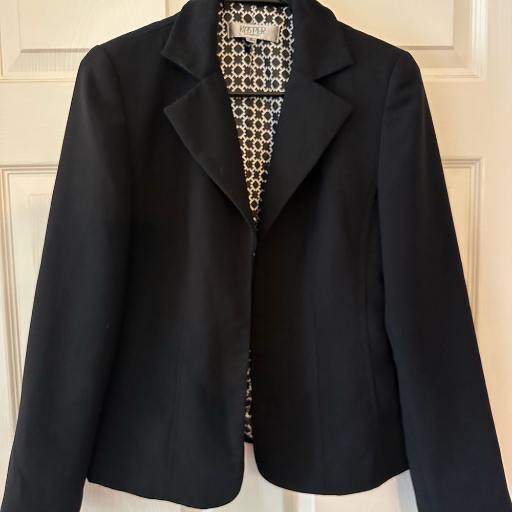 Kasper - Black Women's Single-Button Tailored Blazer